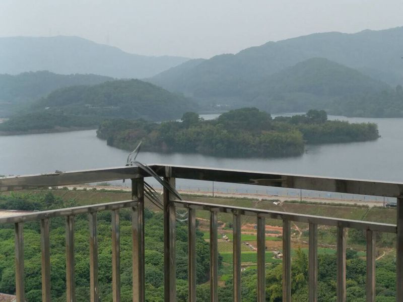 塘廈（怡景苑）（永久性產(chǎn)權(quán)）大型停車場(chǎng)價(jià)格：4580元/㎡